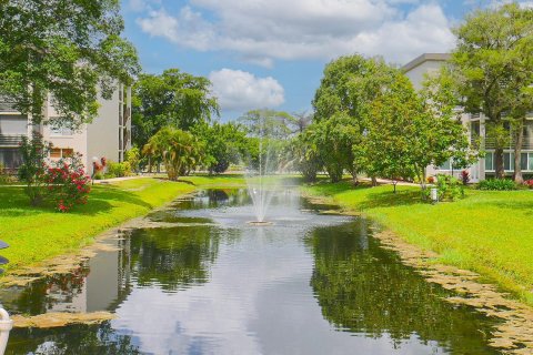 Condo in Lauderdale Lakes, Florida, 2 bedrooms  № 1216334 - photo 4