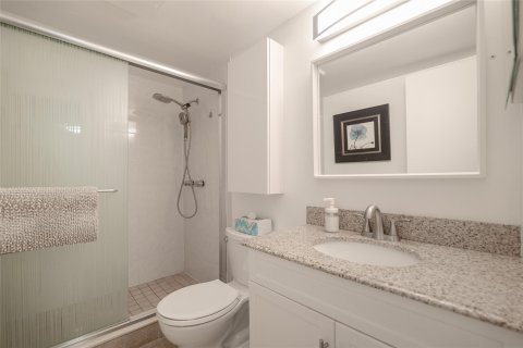 Condo in Lauderdale Lakes, Florida, 2 bedrooms  № 1216334 - photo 30