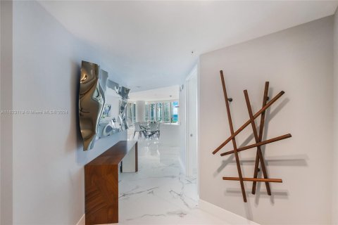 Copropriété à vendre à Sunny Isles Beach, Floride: 3 chambres, 175.77 m2 № 1270349 - photo 12