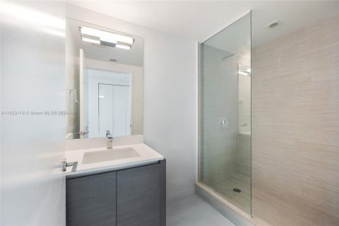 Condo in Sunny Isles Beach, Florida, 3 bedrooms  № 1270349 - photo 24