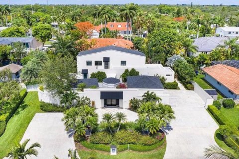 Villa ou maison à vendre à Palmetto Bay, Floride: 5 chambres, 373.37 m2 № 1270346 - photo 1