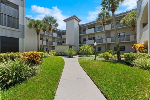 Copropriété à vendre à Clearwater, Floride: 2 chambres, 103.12 m2 № 1350707 - photo 1