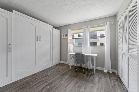 Copropriété à vendre à Clearwater, Floride: 2 chambres, 103.12 m2 № 1350707 - photo 14