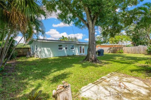 Casa en venta en Saint Petersburg, Florida, 3 dormitorios, 104.52 m2 № 1350744 - foto 24