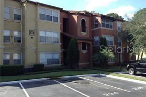 Condominio en alquiler en Orlando, Florida, 2 dormitorios, 91.79 m2 № 1350708 - foto 1