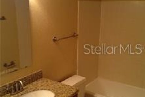 Condominio en alquiler en Orlando, Florida, 2 dormitorios, 91.79 m2 № 1350708 - foto 9