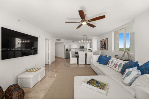 Condo in Fort Lauderdale, Florida, 3 bedrooms  № 1013827 - photo 3