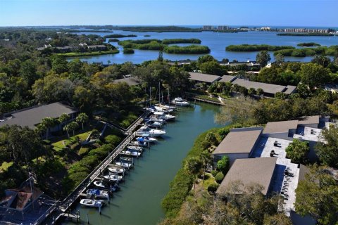 Condo in Sarasota, Florida, 1 bedroom  № 217592 - photo 23