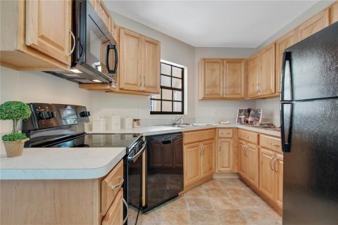 Снять в аренду квартиру в Палм-Кост, Флорида 5 комнат, 101.17м2, № 1558981 - фото 5