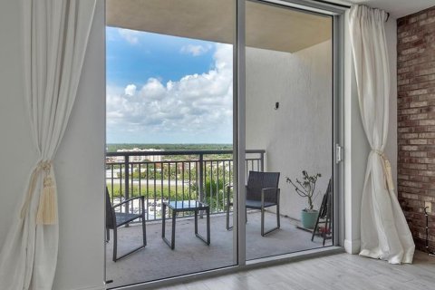 Apartment in METROPOLIS in Miami, Florida 2 bedrooms, 125 sq.m. № 55757 - photo 7