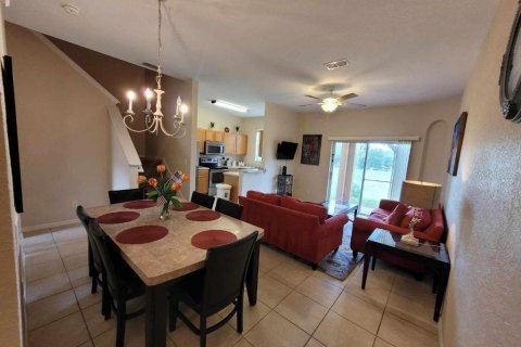 Adosado en venta en Davenport, Florida, 4 dormitorios, 138.61 m2 № 1320272 - foto 1