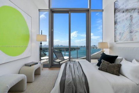 Condo in Miami Beach, Florida, 3 bedrooms  № 183113 - photo 17