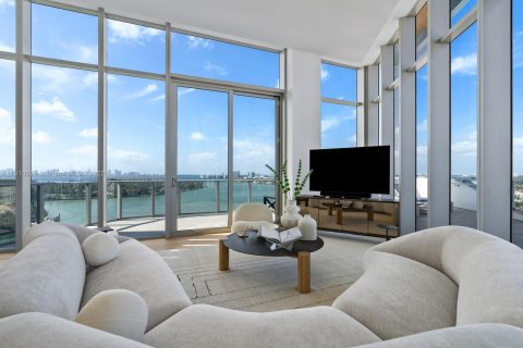 Condominio en venta en Miami Beach, Florida, 3 dormitorios, 211.63 m2 № 183113 - foto 4