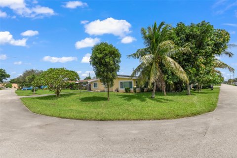 Casa en venta en Pembroke Pines, Florida, 3 dormitorios, 157.28 m2 № 1222555 - foto 26