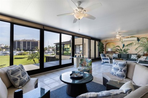 Condominio en venta en Punta Gorda, Florida, 3 dormitorios, 238.67 m2 № 1320449 - foto 17