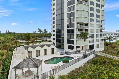 Condominio en venta en Hutchinson Island South, Florida, 3 dormitorios, 261.71 m2 № 888063 - foto 13