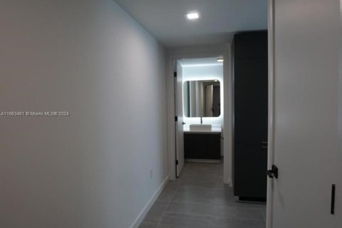 Condominio en venta en Miami, Florida, 41.43 m2 № 1372905 - foto 24