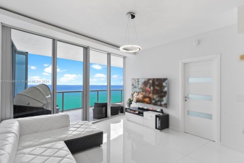 Copropriété à vendre à Sunny Isles Beach, Floride: 2 chambres, 138.15 m2 № 1372907 - photo 9