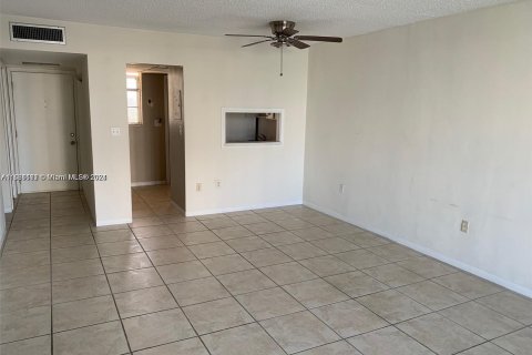 Copropriété à vendre à Aventura, Floride: 1 chambre, 70.88 m2 № 1333163 - photo 7