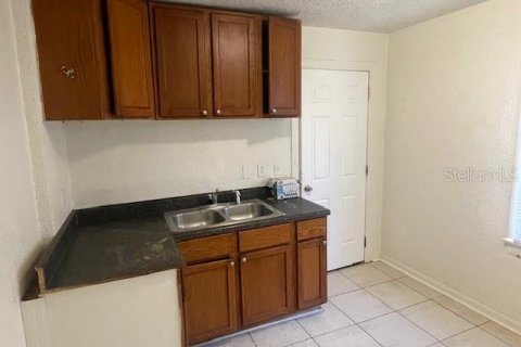 House in Saint Petersburg, Florida 2 bedrooms, 62.43 sq.m. № 1352344 - photo 6