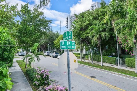 Immobilier commercial à vendre à Miami, Floride: 280.94 m2 № 866052 - photo 11