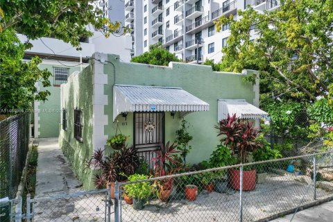 Immobilier commercial à vendre à Miami, Floride: 280.94 m2 № 866052 - photo 5