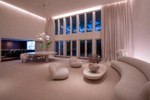 Villa ou maison à vendre à Miami Beach, Floride: 6 chambres, 558.44 m2 № 866049 - photo 4