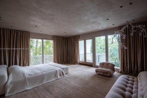 Villa ou maison à vendre à Miami Beach, Floride: 6 chambres, 558.44 m2 № 866049 - photo 10