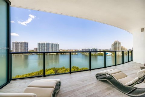 Condominio en venta en Aventura, Florida, 3 dormitorios, 276.57 m2 № 1387868 - foto 5