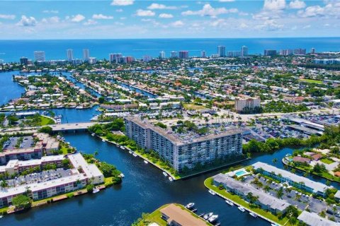 Copropriété à vendre à Pompano Beach, Floride: 1 chambre, 75.72 m2 № 1093731 - photo 27