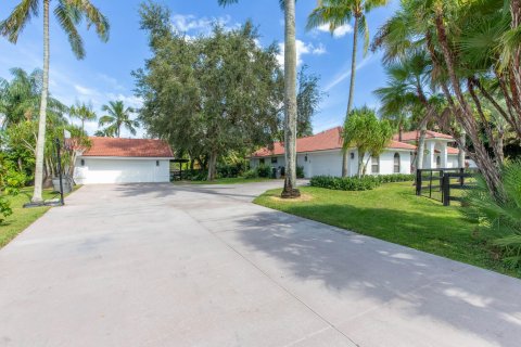 House in Wellington, Florida 4 bedrooms, 230.77 sq.m. № 785711 - photo 30
