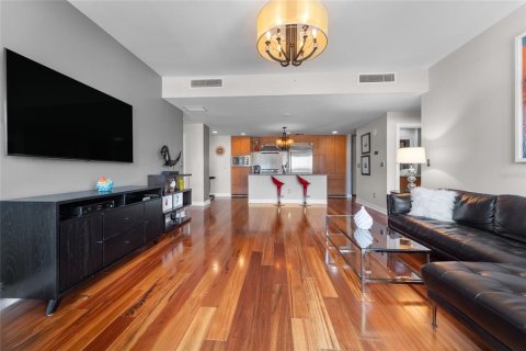 Condominio en venta en Tampa, Florida, 2 dormitorios, 122.63 m2 № 1347412 - foto 7