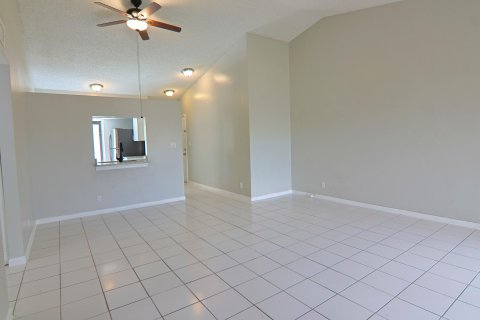Copropriété à vendre à Pompano Beach, Floride: 2 chambres, 81.75 m2 № 1155931 - photo 13