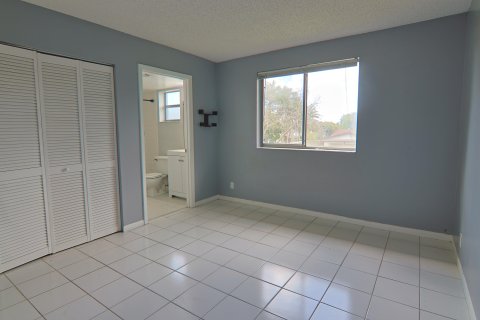 Copropriété à vendre à Pompano Beach, Floride: 2 chambres, 81.75 m2 № 1155931 - photo 6