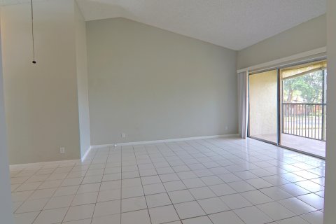 Condominio en venta en Pompano Beach, Florida, 2 dormitorios, 81.75 m2 № 1155931 - foto 14