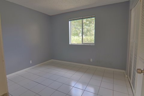 Condominio en venta en Pompano Beach, Florida, 2 dormitorios, 81.75 m2 № 1155931 - foto 10
