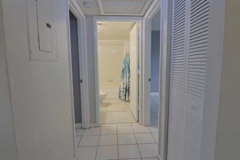 Condominio en venta en Pompano Beach, Florida, 2 dormitorios, 81.75 m2 № 1155931 - foto 12