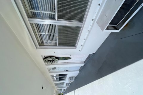 Condominio en venta en West Palm Beach, Florida, 1 dormitorio, 52.95 m2 № 1161892 - foto 11