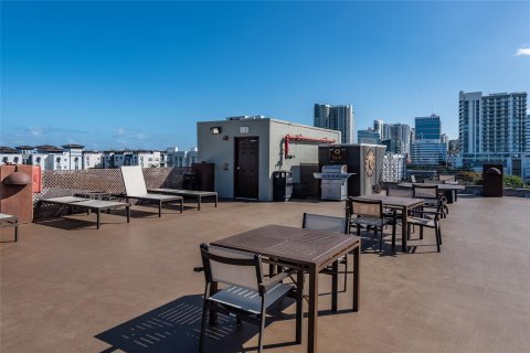 Condo in Fort Lauderdale, Florida, 1 bedroom  № 1162051 - photo 24