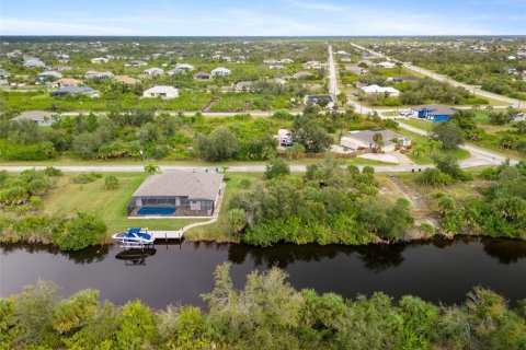 Terreno en venta en Port Charlotte, Florida № 920454 - foto 3