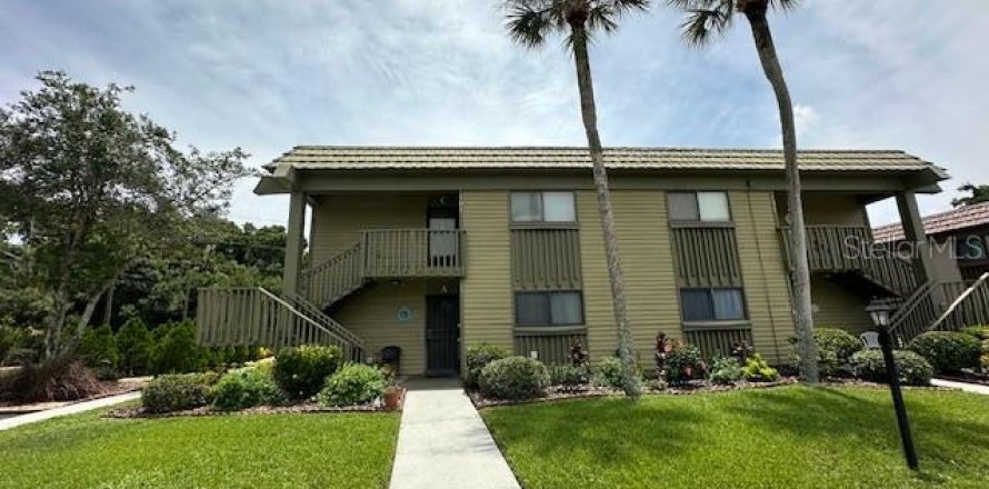 Condo in DeLand, Florida, 2 bedrooms  № 1274190