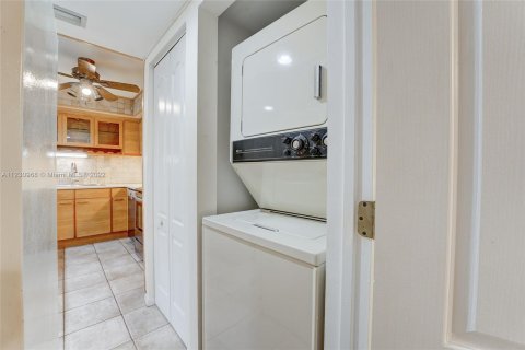 Condominio en venta en Fort Lauderdale, Florida, 2 dormitorios, 117.61 m2 № 28928 - foto 20