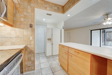 Condominio en venta en Fort Lauderdale, Florida, 2 dormitorios, 117.61 m2 № 28928 - foto 16
