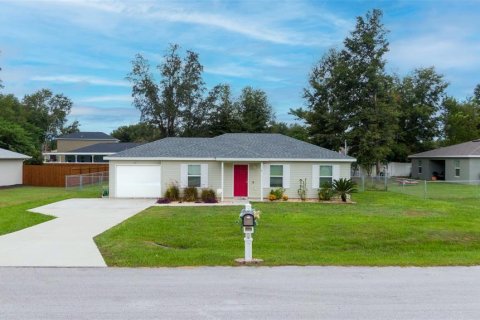 House in Ocala, Florida 3 bedrooms, 93.18 sq.m. № 1339840 - photo 1