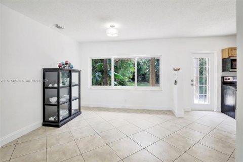 Villa ou maison à vendre à Dania Beach, Floride: 2 chambres, 94.76 m2 № 1330288 - photo 7