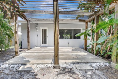 Villa ou maison à vendre à Dania Beach, Floride: 2 chambres, 94.76 m2 № 1330288 - photo 21