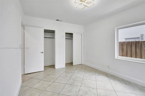 Villa ou maison à vendre à Dania Beach, Floride: 2 chambres, 94.76 m2 № 1330288 - photo 20