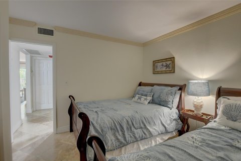 Copropriété à vendre à Deerfield Beach, Floride: 2 chambres, 78.97 m2 № 728831 - photo 18