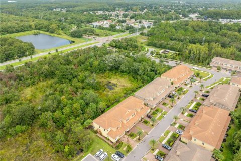 Townhouse in Tampa, Florida 3 bedrooms, 216.74 sq.m. № 1352906 - photo 25