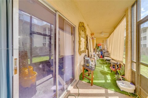 Condominio en venta en Coral Springs, Florida, 2 dormitorios, 113.34 m2 № 818585 - foto 26